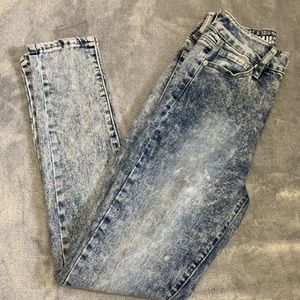 YMI juniors acid wash skinny jeans